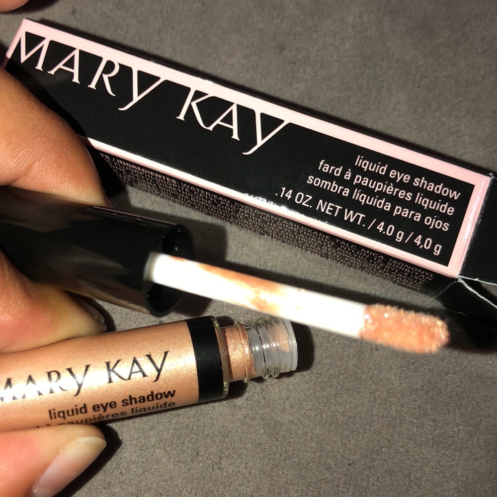 Liquid Eyeshadow Light Beam